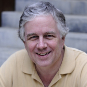 Steve headshot 175